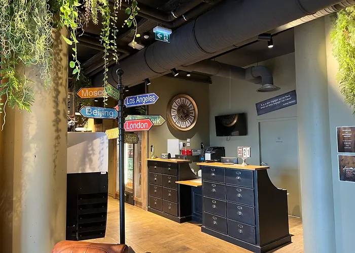 B&B Hotel Clermont-Ferrand A71-A75 La Meridienne
