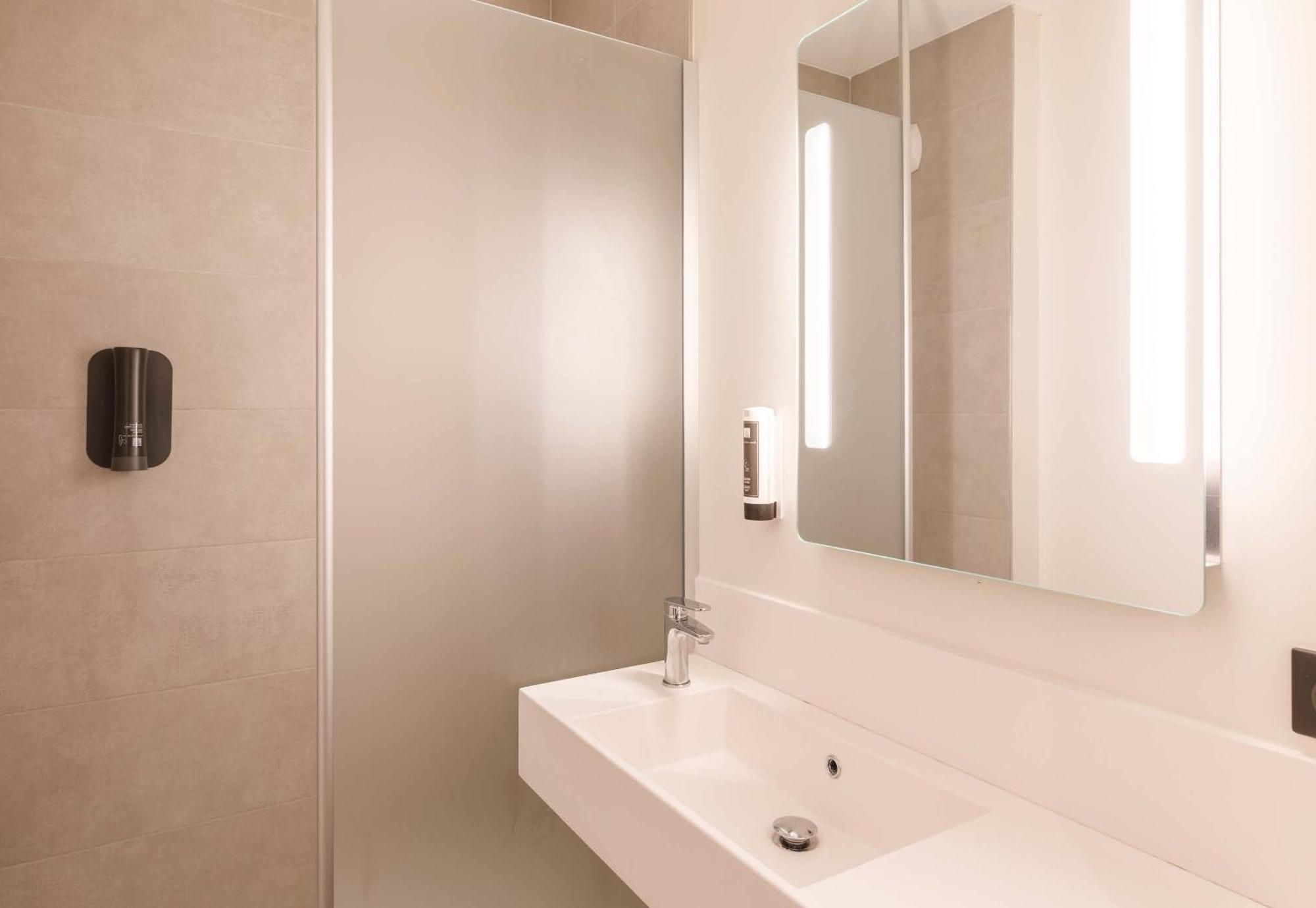 Hotel A71-a75 La Meridienne 3*